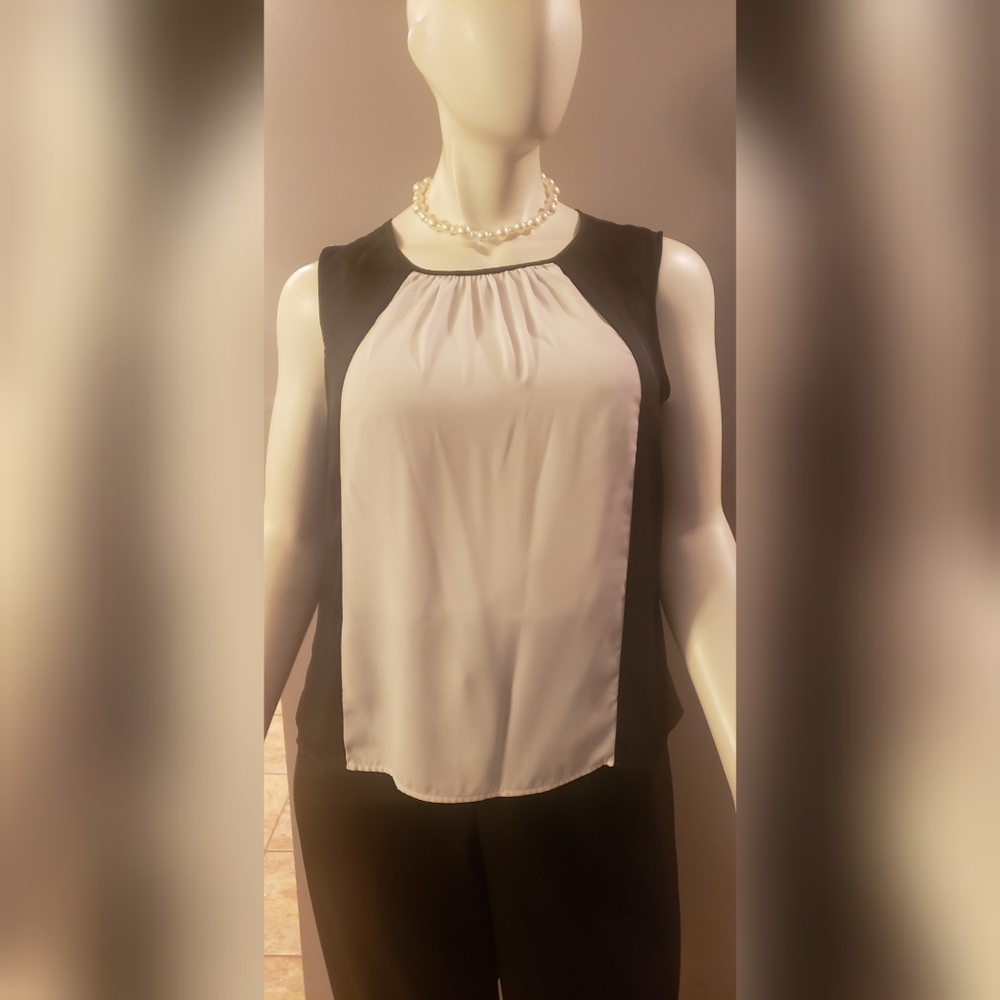 Jones New York Black & White Tank